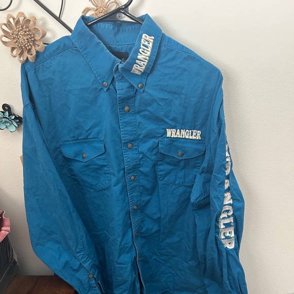 Men's Blue Wrangler Button Down Size S - Picture 1 of 6